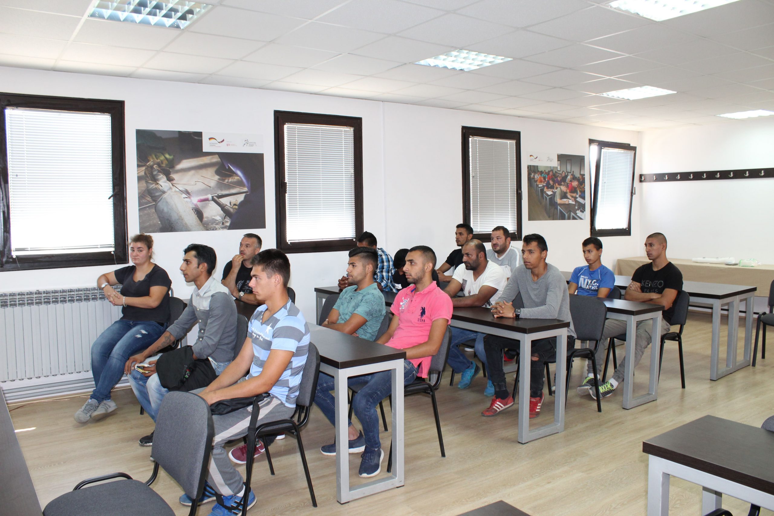 REF tim održao 14 informativnih sastanaka za mlade Rome širom Srbije