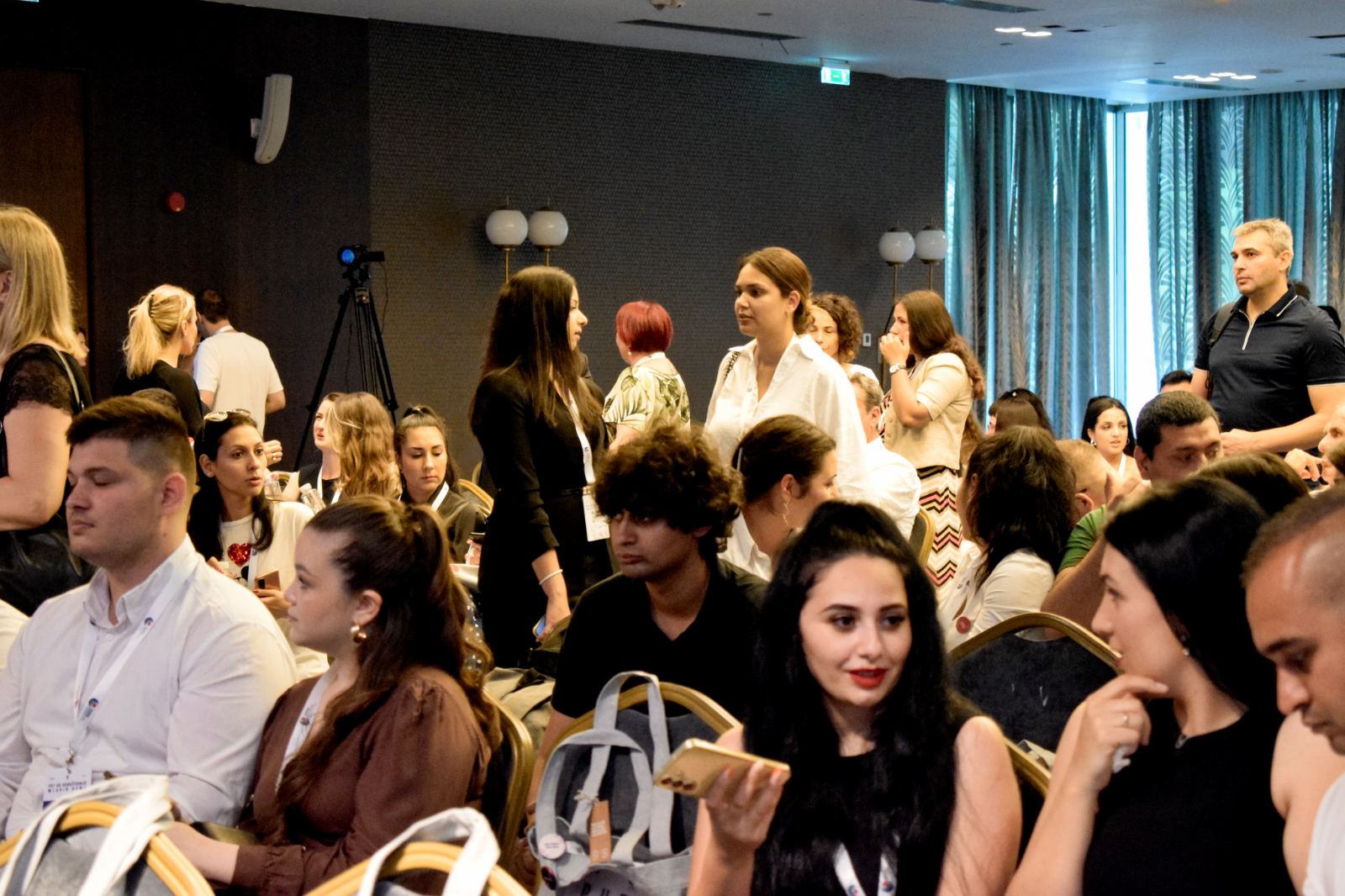 Održana konferencija „Put ka osnaživanju mladih Roma“ u Beogradu
